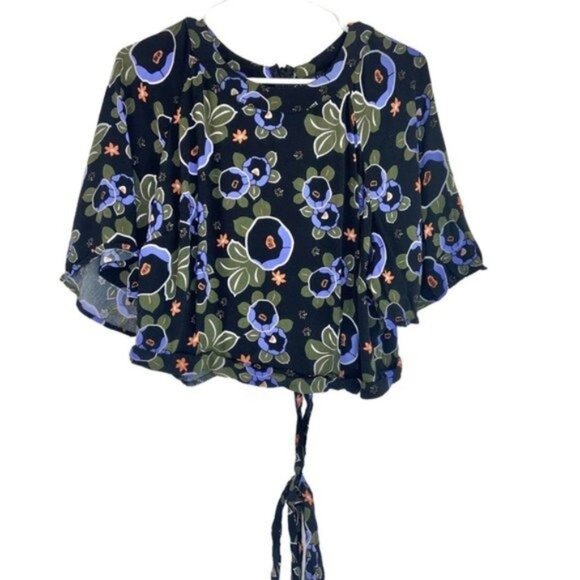 Eloquii Black Floral Cropped Tie Waist Top - Picture 2 of 7